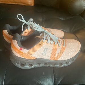 Cloudgo shoes. Size 8